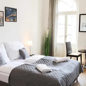Apartmanhotel Rose And