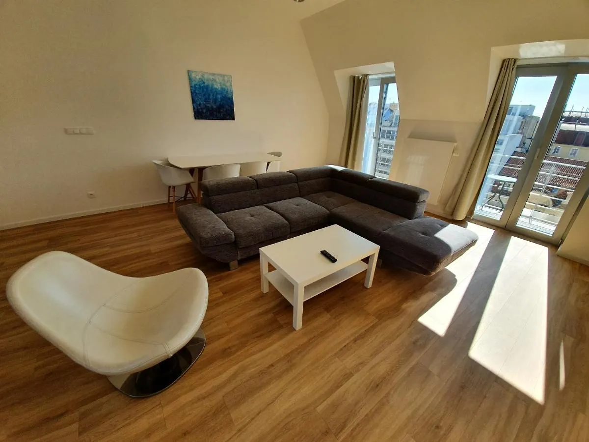 Vn17 Apartments 프라하 3*,  체코
